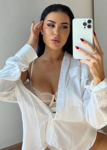 Юля, Г. Лабытнанги